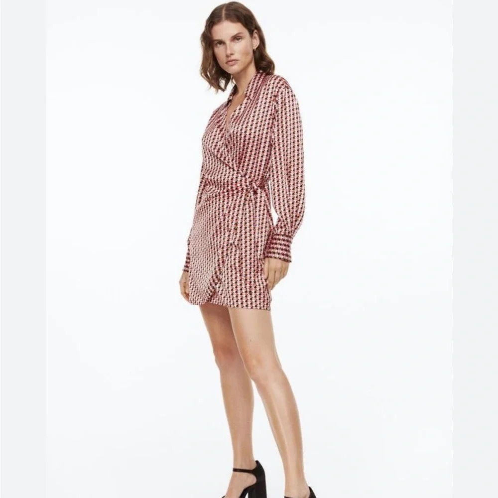 H&M Pink/Patterned Satin Wrapover Shirt Dress Size S - Picture 4 of 9